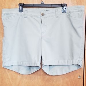 Old Navy shorts size 22
